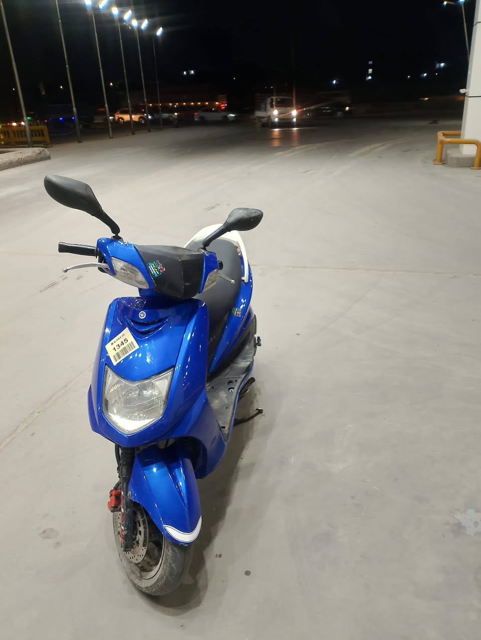 السلام عليكم عند درجه سكنس نثية للبيع مكان بغداد شعب شارع الصحة السعر 500  شغالة سلف هندر الكهربائية شغالة زوج تايرات جدد الرقم ***********0وتساب
