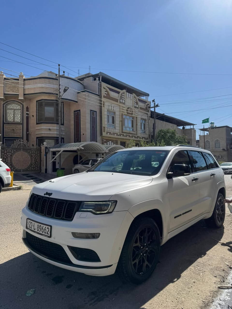 السلام عليكم
السيارة جديدة كلش وبالعافية على الياخذها

‏JEEP GRAND CHEROKEE 2021 S
عدد المسافات (69) 
جيب فئة:    S
موديل:     2021
مكينة:     V6 3.6

خليجي  (شركة هارلم) بيه شبر جاملغ امامي ومسحوب كارت

المواصفــات  1/1
بانورامـــا
رادار جانبـي نقطة عميـاء رادار خلفـي
كشن حار بارد - كشنات الخلفية هيتـر
كشنات جلد كنتارة
ستيرن هيتـر + كهرباء
نظام توقف اوتـو ستوب
حساسـات امامي خلفي
صندوك كهربائـي
سماعات سستم صـوت
دمام بالصنـدوك
بصمة و تشغيل عن بعـد
كيج الكترونـي
نظام متعدد اوتو للطرق
مري قلاب وشفط

العنوان البصره- الجزائر

السعر:360 💵 بيها مجال
للاستفسار: ***********
اتصال او واتساب البصرة, العراق
