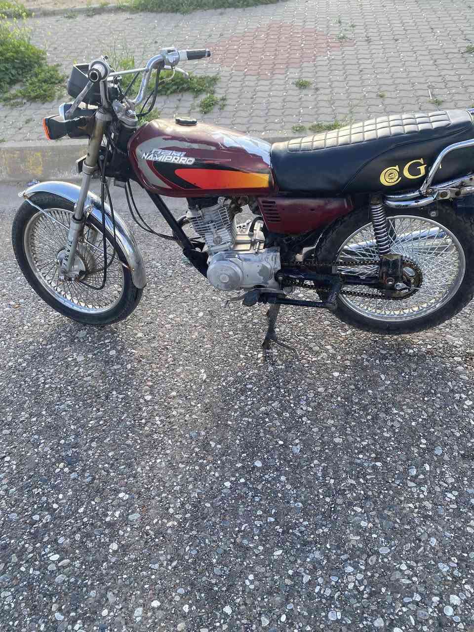 ستوتة موديل 2017 محرك 24 كبس الستوتة قلاب فحل كاملة كهربائيات كاملة سعر مليون 400 وبيها مجال 

ماطور نامي برو ٢٠١٨ كامل كهربائيات كلها شغاله محرك فقط مبدل قبق الصفحة سعر 300 وبي مجال 
***********
