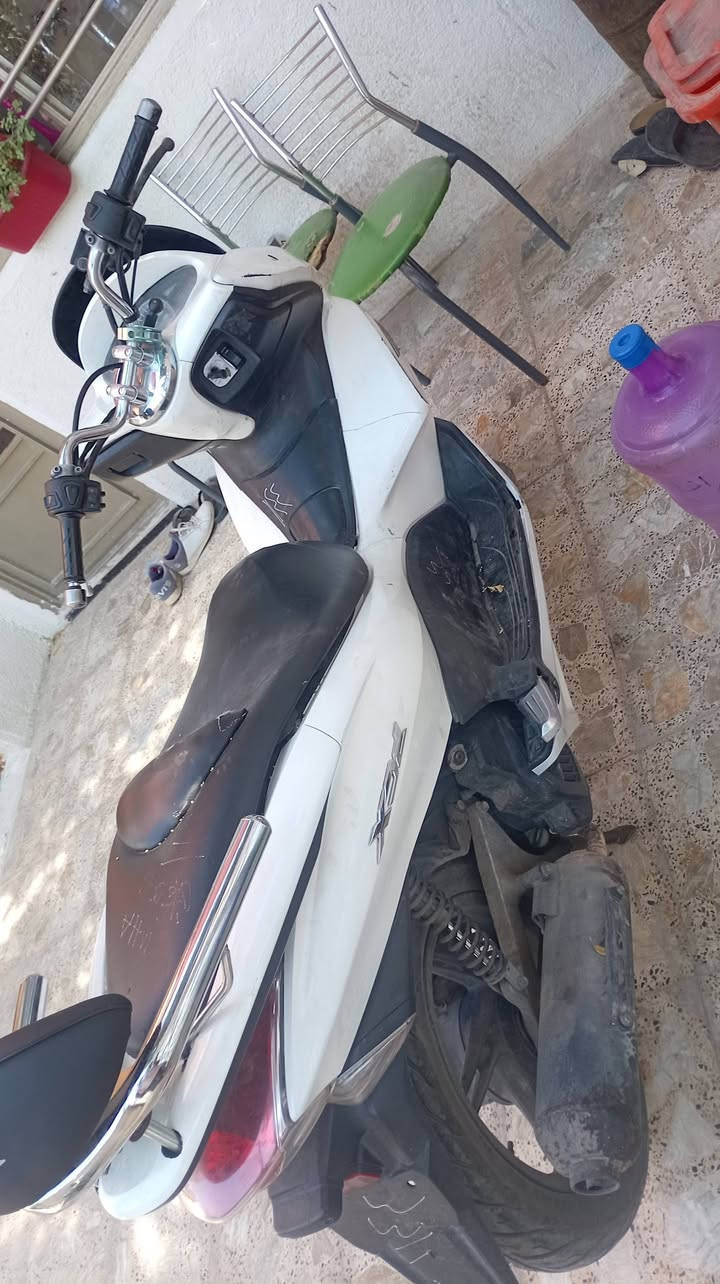Pcx150cc اندعمت من كدام بس شغاله كلشي مابيه
مكاني الاعضمية سعره850 رقمي ***********

