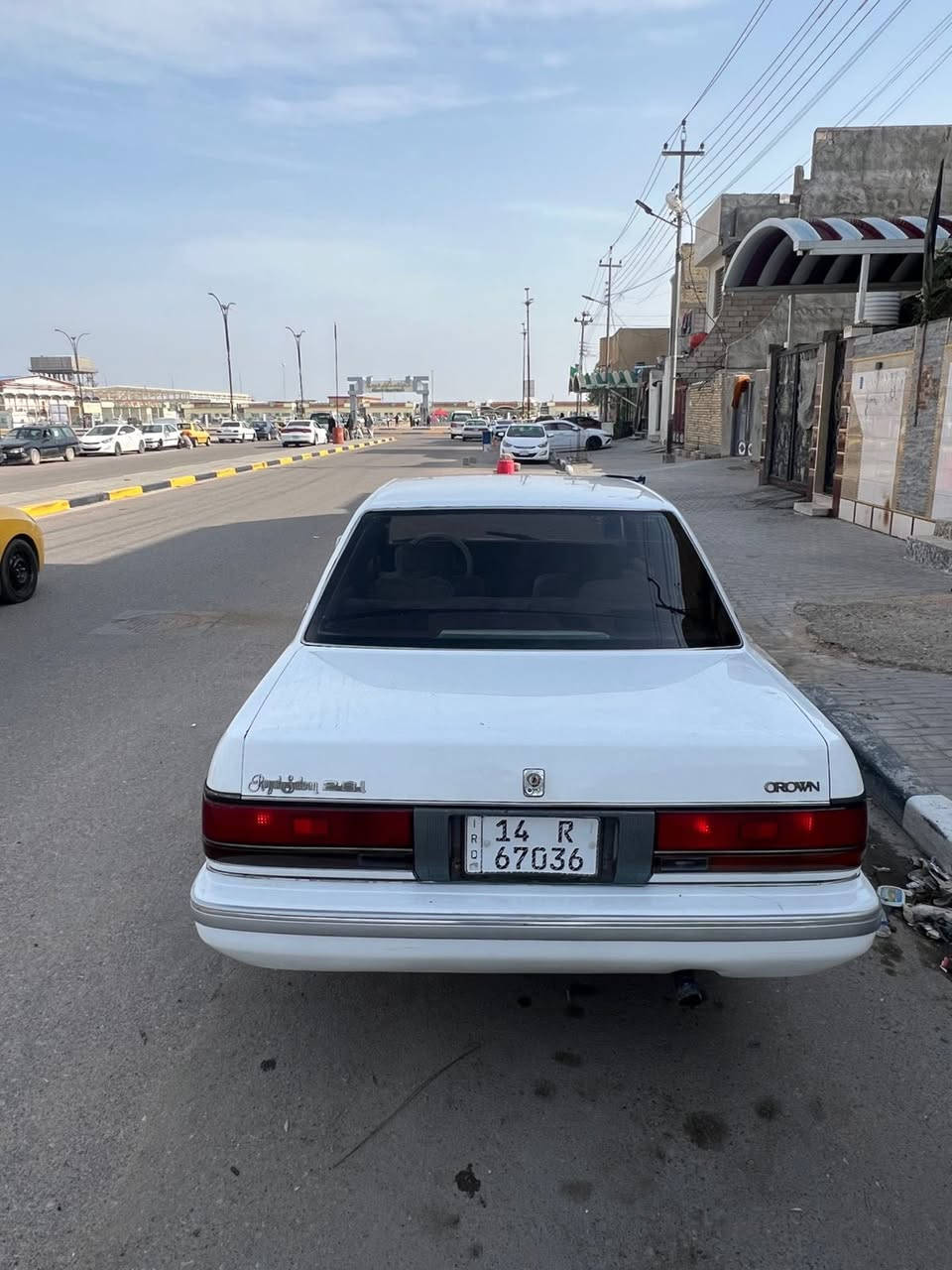 سلام عليكم سيدان رقم بصره مشروع وطني سنويه لغاية 2030تنتهي رقم بصره انلكيزي تحويل ثاني. يوم. السياره كفاله عامه من الكص والنقل. وللضربه ولعيب شرعي.  السياره مكينه وكير ثنين ونص شرط كارتون. واحداًده واتخم تاير شرط كله زيرو.  السياره جديده حيل متعوب عليها كلش مابيها اي نقص. السعر. 68مجالها قليل. هاتف. ***********البصره.
