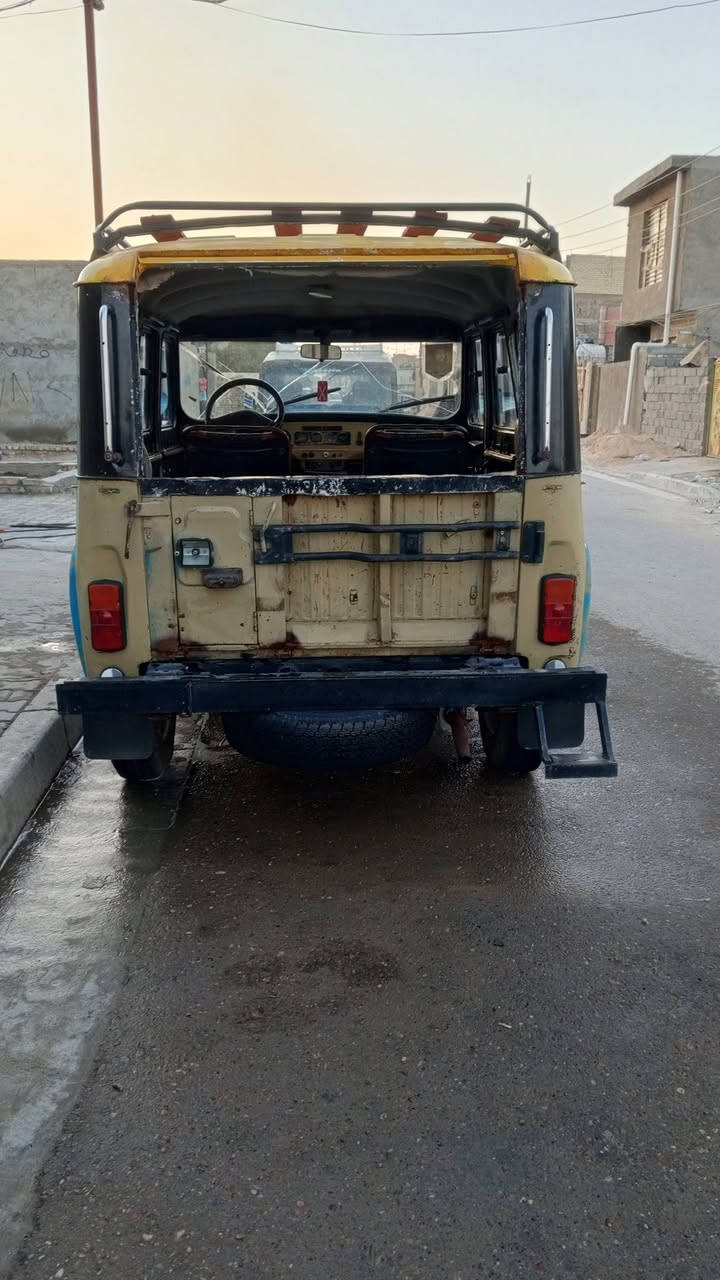 سلام عليكم سياره 2005 جديده ما بيه كل نقص سياره جديده بلاديه داخل وخارج قطرت صبغ ما بيه تخم تاير جديد سياره ما تصرف عليه ربع ***********
