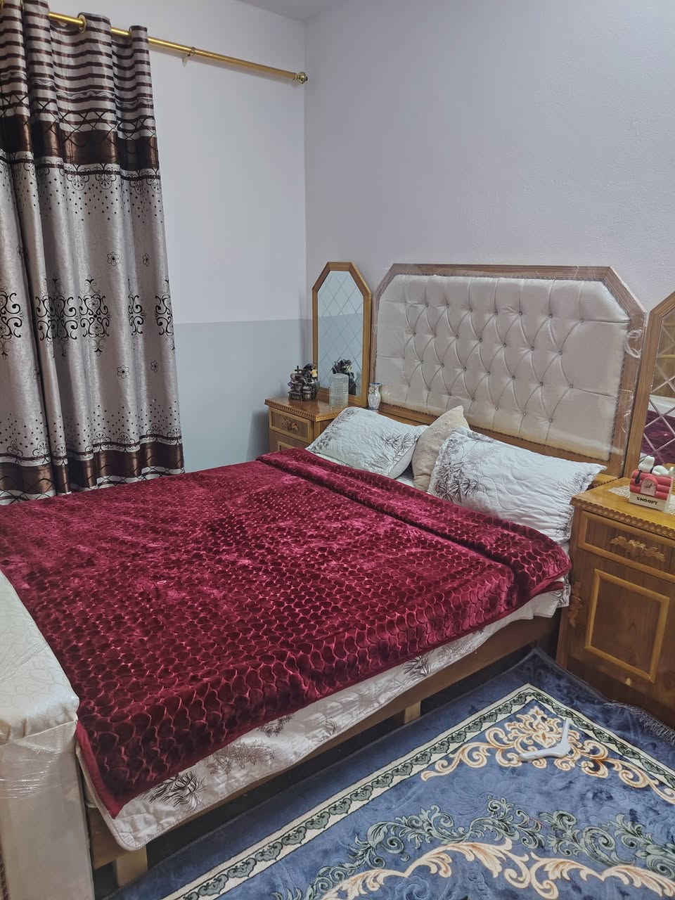 غرفة نوم ملحق ٥ابواب فصال حسب الطلب نظافة 100 بل 100 سعرها مليون و٣٠٠بدون دوشك الاستفسار على هذا الرقم ***********
