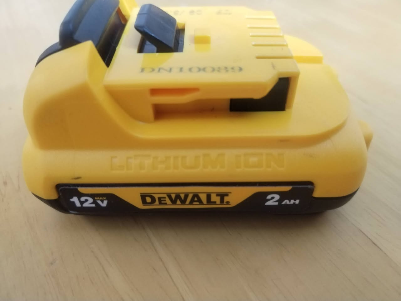 بطاريه مال كبان ليزري اصليه  جديد غير مستخدم سعر ٢٥ الف


**إذا كنت صاحب هذا الإعلان وتريد حذفه لأي سبب، رجاءا أرسل رسالة إلى الدعم الفني**