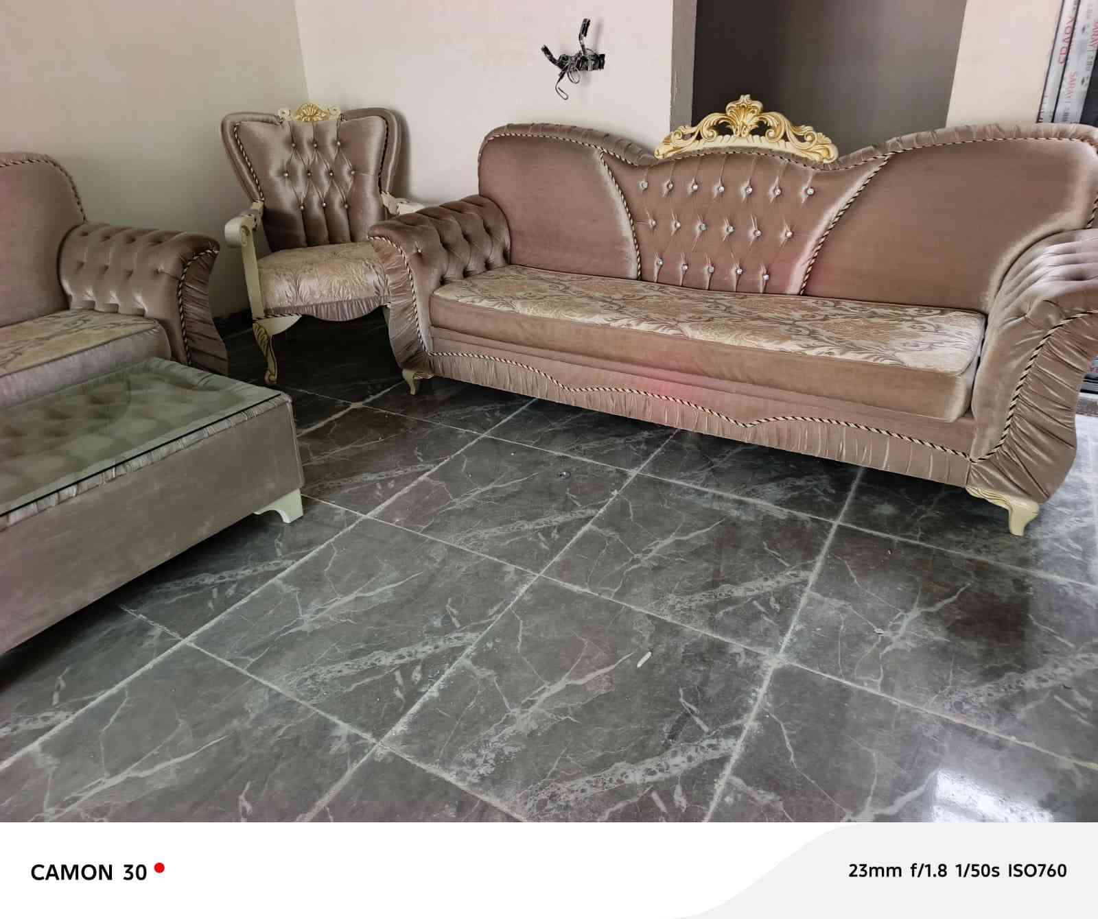 تخم قنفات رياسي تركي درج اوله كولش نضيف مابي عيب سعر ٧٠٠ الف منو شراي خابر رقم ***********
