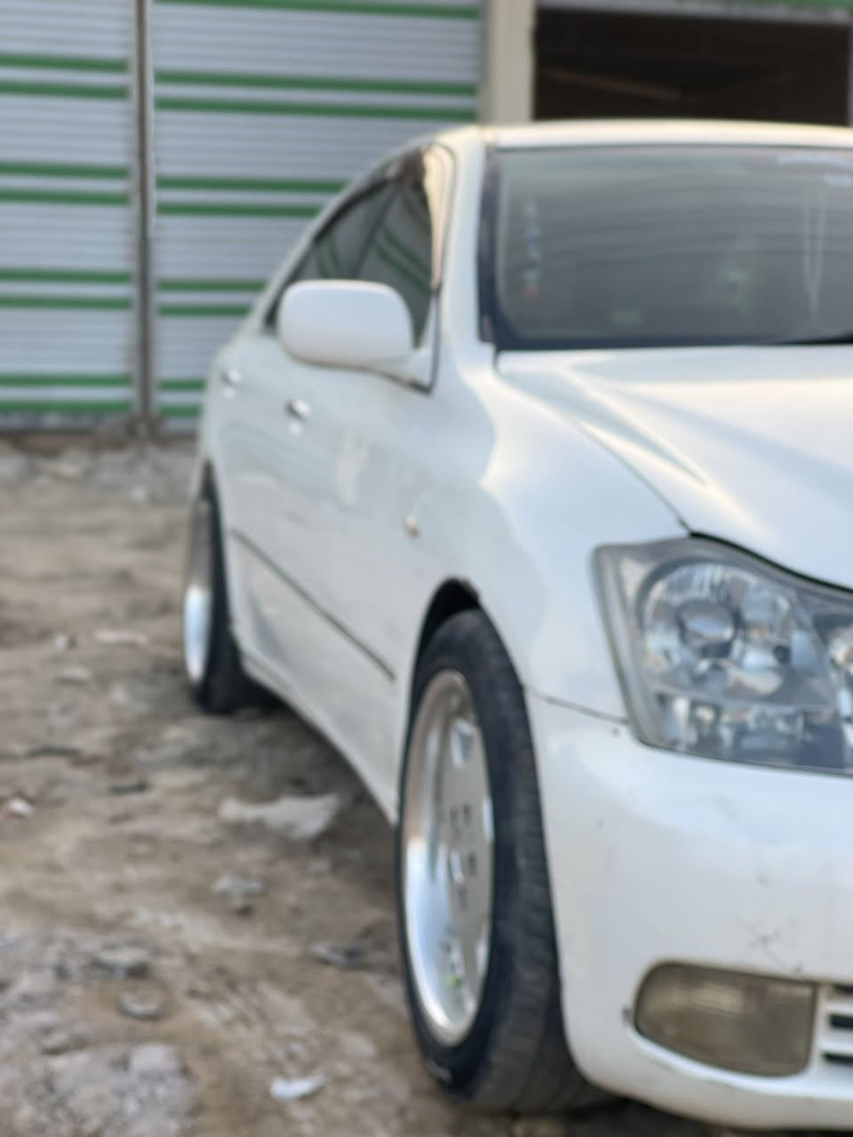 سلام عليكم شاهينه مديل 2007 سياره فول 4 دكم ويل رياضي سياره متعوب عليه ***********
