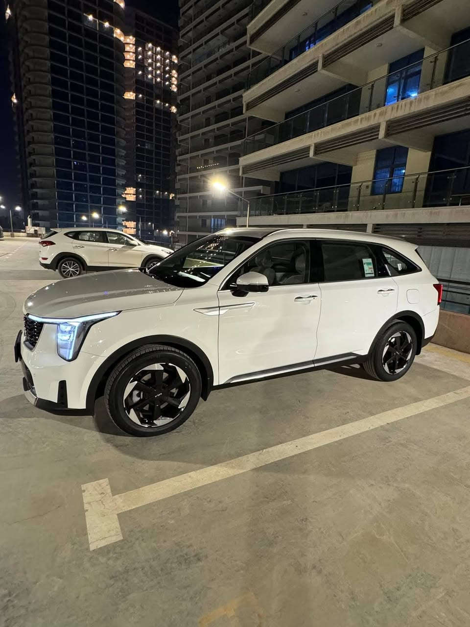 سورنتو 24 مكفولة رقم بغداد بأسمي مكاني ناصريه شطره للبيع ***********
