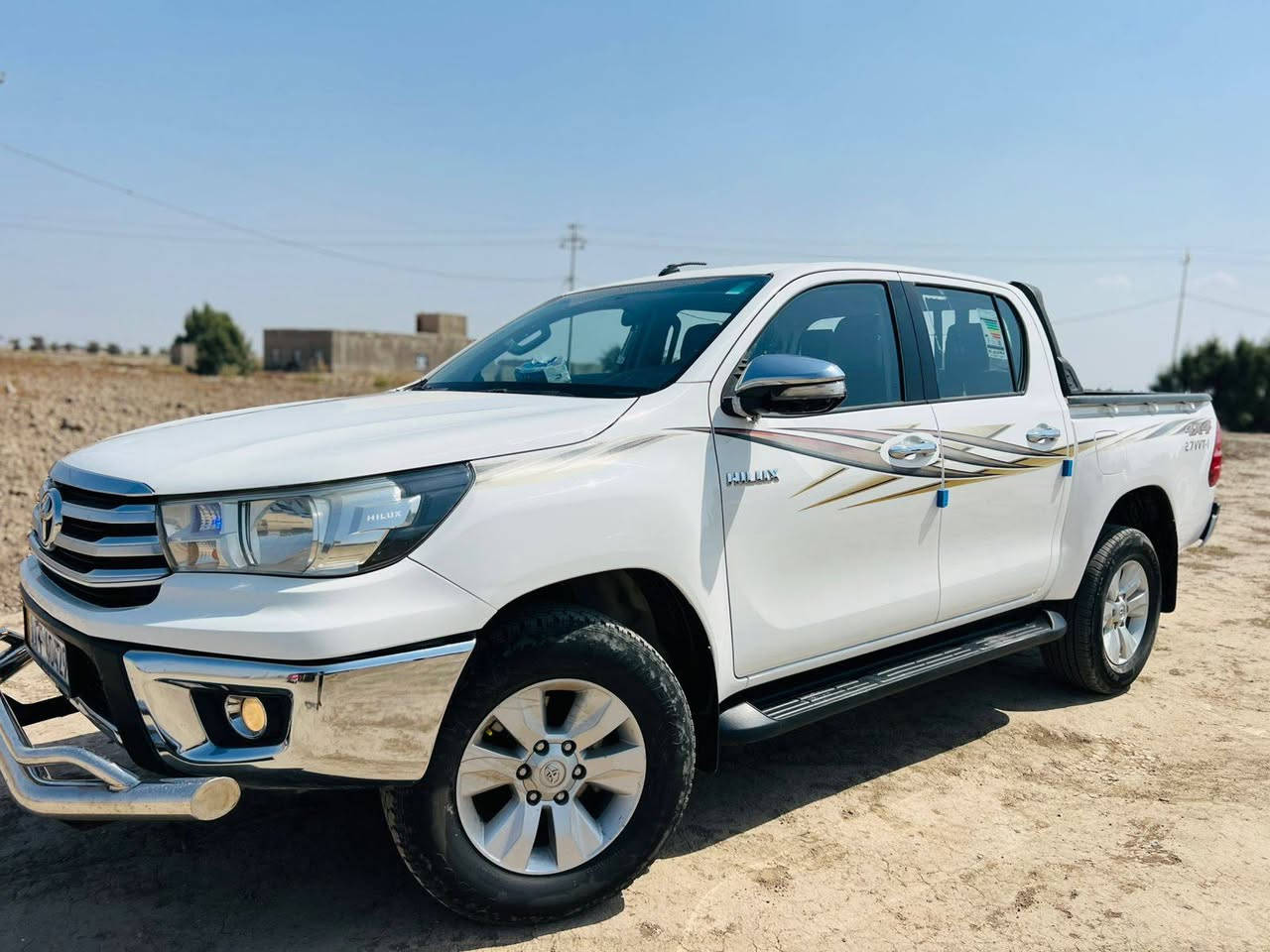 هايلوكس موديل 2017 فورويل كير وتوماتيك كويتي رقم بغداد دولي باسمي سنه 28  تريد تحويل تريد وكاله سياره ماشيه ١٢٧ ألف   كفاله عامه محرك ما مفتوح على الشركه بيه بارد بصيط كلش تبريد لمس قطعتين  تخم تاير جديد حداد  جديده كشنات ارضيه جلد سعر 245وبيه مجال ***********///***********//ل رقم آسيا بيه واتساب
