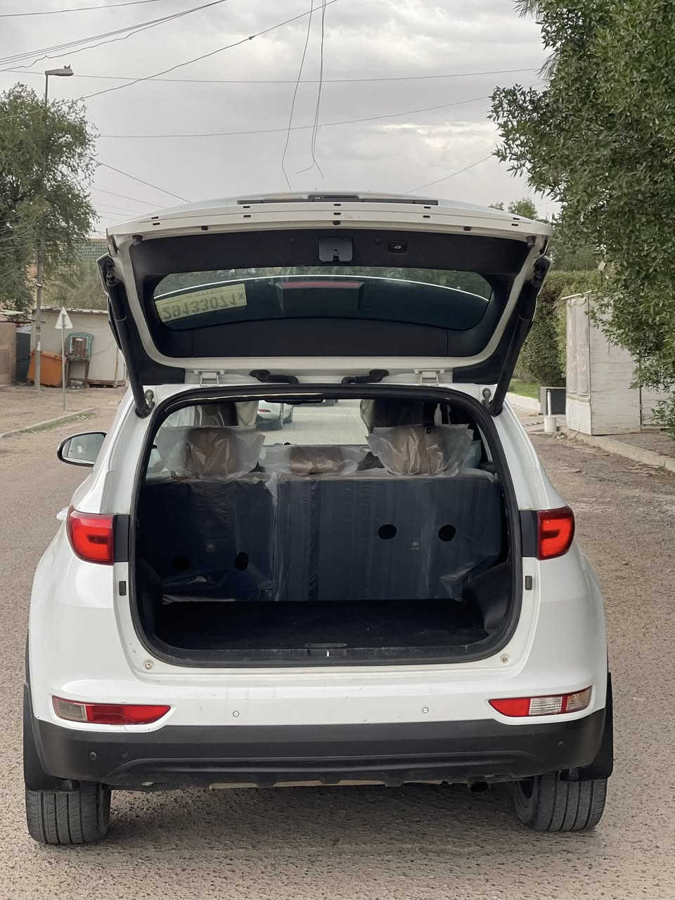 سلام عليكم اتصال فقط!
السلام عليكم
للبيع كيا سبورتج 2018 خليجي مكفوله من صبغ بيه بارد بل جاملغ بسيط فقط.رقم بغداد نكليزي  بأسمي تحويل مباشر 
ماشيه (60) الف حقيقي 
فول مواصفات عدا الفتحه 
مقاعد مخمل تطريز وجلد
سماعات ستريو jpl
صندوك كهرباء
حساسات امامي خلفي +كامره دواره 
مرايه تعتيم
شاشه
درايڤ مود ٣ وضعيات
تحكمات ستيرين كل الجهات
تبريد قطعتين
اشاير بالمري
حساس عدادات
لد ابيض
محرك 2000 دوش المرغوب
محرك كير مكفول من الفتح 
وهوايه تفاصيل بعد
السياره كامله من كل النواحي تخم تاير جديد باتري جديد مناقصها اي شي 
السعر  (184)وبيه مجال 
مكاني بغداد الرصافه 
***********
الشراي يتصل غير متواجد على الفيس
