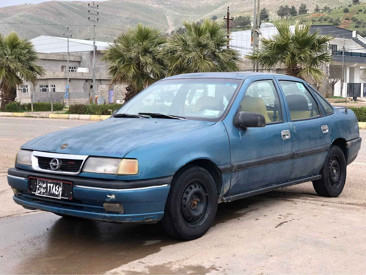 بەناوی خوای گەورە 
ئۆپڵ مۆدێل 1992  مەکینە 18 ئاڕمی پلاستیکی سلێمانی   لێدراوی نیە سڵایت  کامل کارەبای ئیشەکات  شوێن سەیدسادق (20 )گەڵاو  مەجال (***********) السليمانية, العراق
