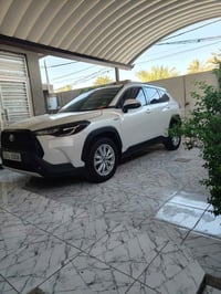 تيوتا كورلا كروز  SAS 2024 خليجي كفاله عامه من الشخط والبارد وتكحيل وض...