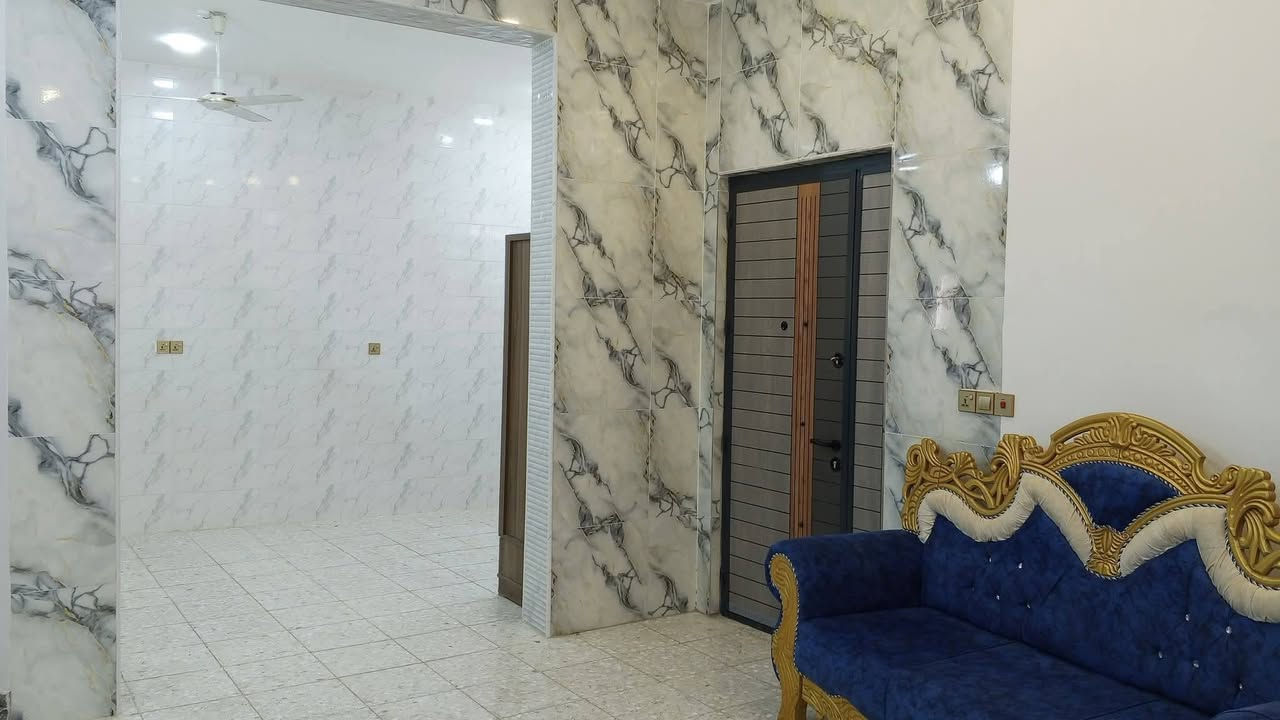 دار للبيع
في منطقه ابو خستاوي 
الفرع سنتر مقابيل الاستدارة 
مفوض بالطابو معامله كامله 
المساحه 225
بناء طابوق حديث سنة 2025
السقف صب كونكريت 
مطبخ 7 في 4 
صاله 4 في 8
هول 6 في 8
منور 3في 3
صحيات داخليه 3في3
كهرباء +ماء كيبل انترنت ضوئي + ميزانيه متوفر كافه الخدمات 
عرض الشارع 8 متر 
بيبان خارجيه تركي +الشبابيك VBS+كهرباء بوري + تأسيس ماء درجه اولى +الارضيه كاشي درجه اولى +صحيات خارجيه عدد 2 للبيت وللخطار+ حديقه 

ينباع نقد أو قسط 
للاستفسار اكثر الاتصال على الرقم ***********
