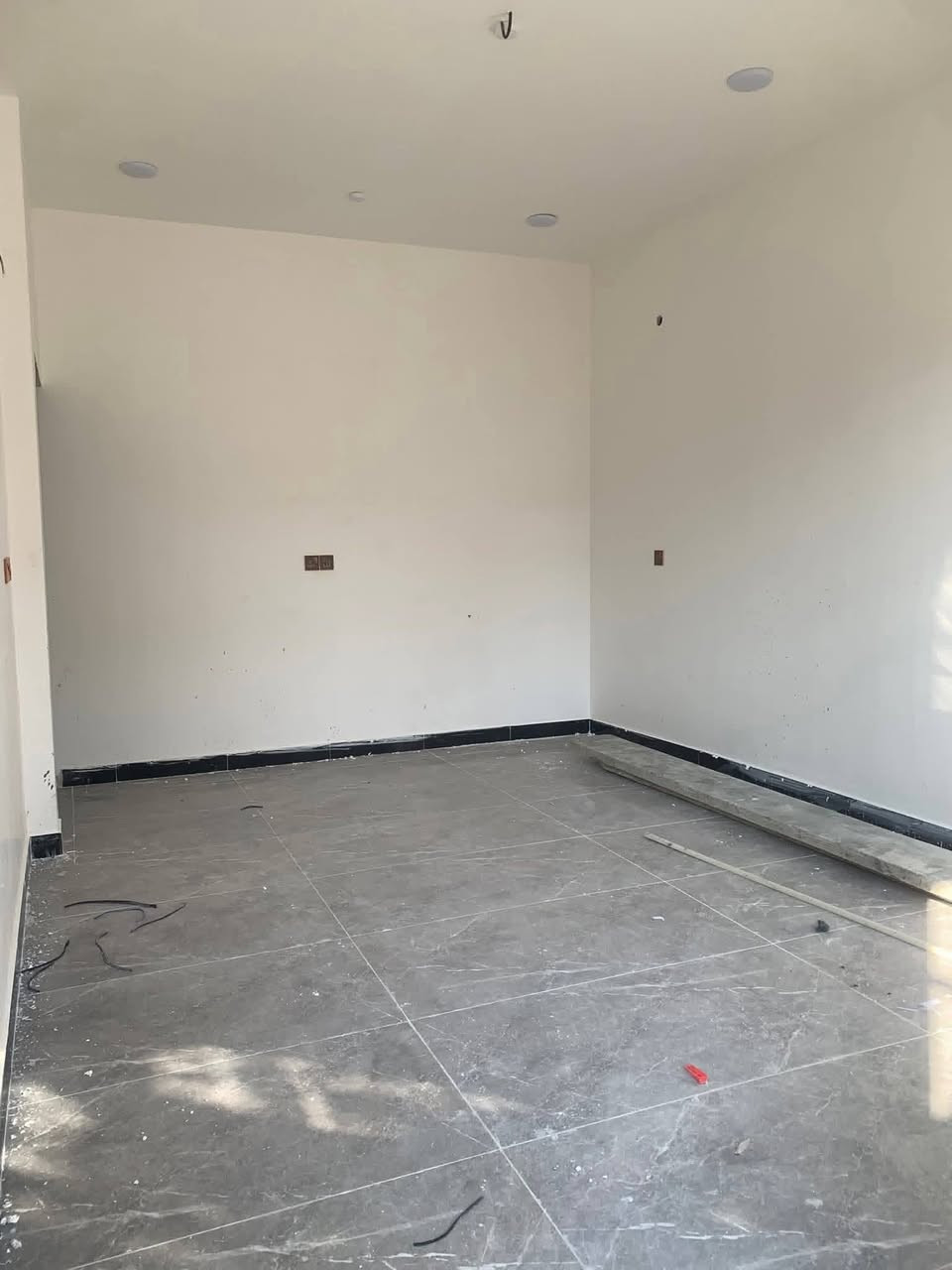 البيع البيت مساحه 100 وجه5
حي الاعلام الشباب  
خلف سوق اميمه مباشر
قيد لانشاء اقل من شهر يكمل
 بناء درجه اولى  
ابواب خاصه جام عازل
طابقين 
طابق اول 
صاله ومطبخ وخدمات وغرفت نوم
طابق الثاني 
غرفتين نوم وخدمات 
اتصال ع ارقام 
***********
‏‪***********‬‏
@إشارة
