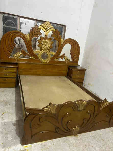 السلام عليكم ملحقات للبيع 190الف فول فول نضافه***********
