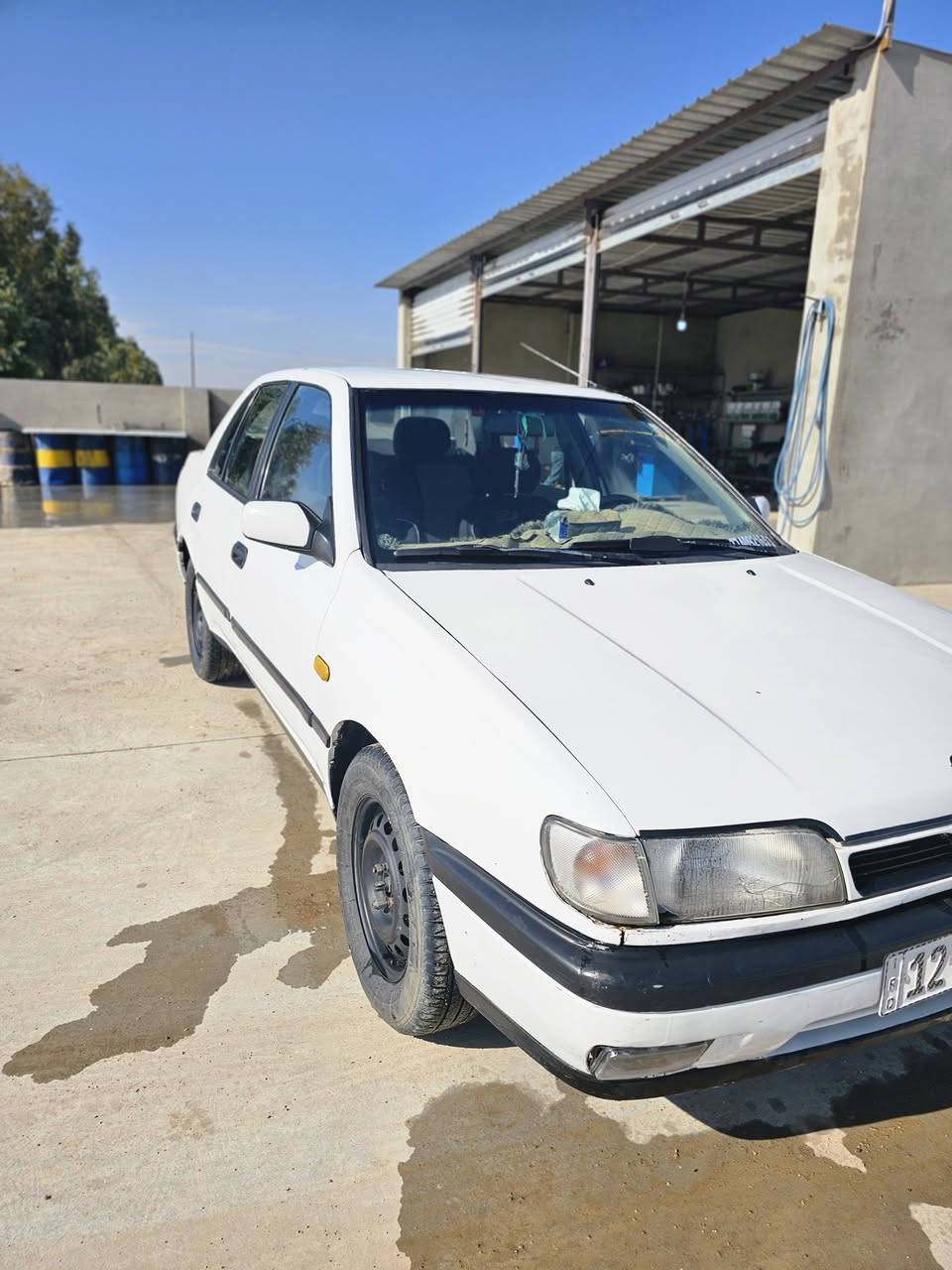 🚗 للبيع: نيسان صني موديل 1993 (ياباني أصلي) 
​للبيع سيارة نيسان صني موديل 1993، السيارة بحالة ممتازة وما يحتاج تدفع عليها مصروف، جاهزة للاستخدام المباشر.
​📌 المواصفات والتفاصيل:
​الموديل: 1993
​الجير (الناقل): [عادي]
​المحرك: بحالة اقتصادية جداً في استهلاك الوقود.
​التكييف: يحتاج بس غاز 
​الوضع القانوني: [السنوية مجددة / اللوحات جديدة / الهزة والفحص ساري]
​الداخلية: نظيفة جداً وبحالة الوكالة.
​الخارجية: صبغ نظيف، لا توجد حوادث قوية (شاصي سليم).
​✨ المميزات الإضافية:
​[مثال: مسجل وسماعات شغالين تمام]
​سيارة عملية جداً، قطع غيارها متوفرة ورخيصة، واعتمادية للمشاوير اليومية.
​💰 السعر المطلوب:
​السعر: [37$] (قابل للتفاوض بالمعقول بعد المعاينة).
​📞 للتواصل والاستفسار:
​المكان / المحافظة: [ سهل نينوى، برطله]
​رقم الهاتف: [***********/***********]
​(الرجاء الاتصل فقط، أو التواصل واتساب).
