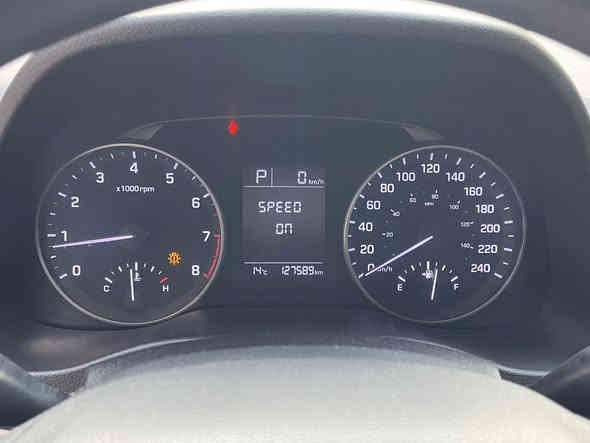 للبيع فقط 
للبيع الانترا 2017 
محرك 2000 دوش وارد امريكي رقم سيلمانية القديم 
ماشية 128 الف كيلو 
صار عندي حادث بالعراق جاملغ امامي وباب عكس السائق موضح بالصور 
حادث العراق بدون تعمير ((( ابيعها على وضعها الحالي )))
السعر 10300$ 
103 ورقة بيها مجال بسيط 
مكان السيارة بغداد 

***********
