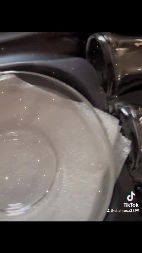 حبايب سيت استكانات التزيين حسب الطلب هذا تزيين جهه وحده سعره ٢٠ فقط هذا الاسبوع وتنتهي العروض توصيل الكل المحافظات ٥ الاف #متابعين  #إنستغرام


**إذا كنت صاحب هذا الإعلان وتريد حذفه لأي سبب، رجاءا أرسل رسالة إلى الدعم الفني**