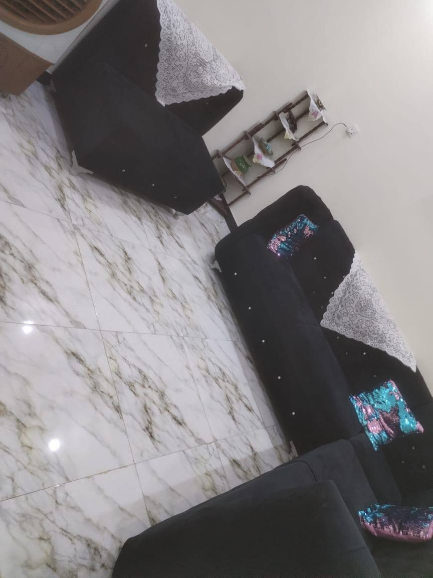 دار زراعي حديث للبيع سند ٢٥ منطقة السبع ابكار فرع جوهرة لبنان الجديدة المساحة ٥٦ متر يتكون من استقبال ومطبخ وثلث غرف نوم وحمام عدد ٢ ومنور وبيتونة وسطح والمنطقة خدمات كاملة الاستفسار ***********
