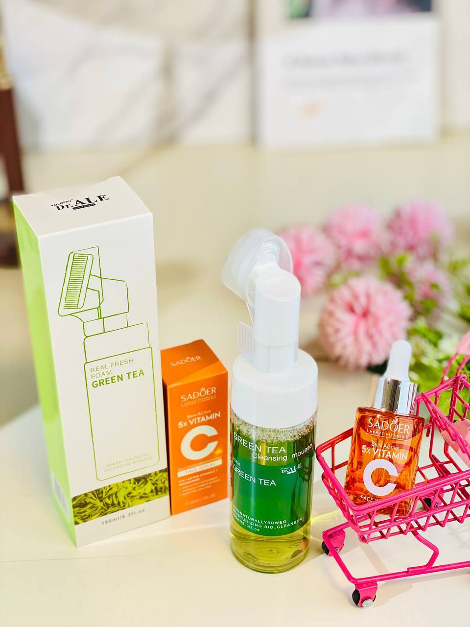 للبشرة دهنية او مختلطة ❤️

غسول بشاي الاخضر ☘️/ 
سيروم فيتامين سي 🍊

1.سيروم الفيتامين مصل الوجه SADOER 5X Heavy Vitamin C Skin Active هو منتج للعناية بالبشرة يهدف إلى تفتيح البشرة وتوحيد لونها 🍊🧡

2.غسول البشره فوم الشاي الاخضر 🌱💚 
غسول البشره بالشاي الاخضر
غسول الشاي الاخضر☘️
يجنن للبشره ينعمهااا ويزيل الحببوب
اكثر البنات جربوا حبوا يكرروا من جديد لان ممتااااااز  للبشره  المعرضه للحبووب 

سعر العرض ٩  الاف


**إذا كنت صاحب هذا الإعلان وتريد حذفه لأي سبب، رجاءا أرسل رسالة إلى الدعم الفني**