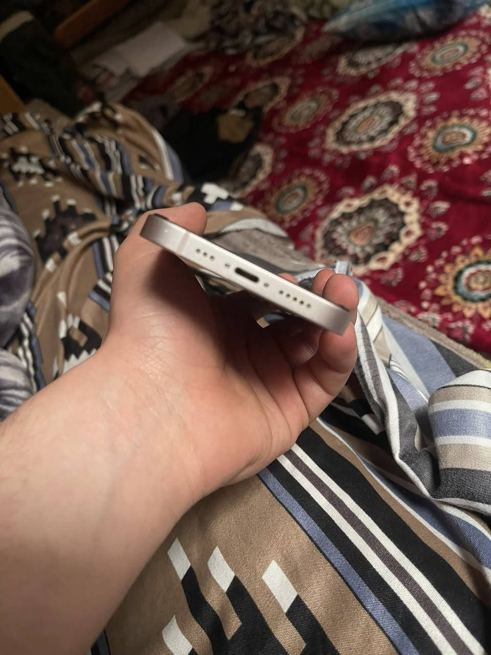 13عادي
مامفتوح مامبدل بي أي قطعه نضيف 
بطاريه 95 قطاره بل شحن
ذاكره 128
سعره 385 وبي مجال
خاص أو اتصل ***********
