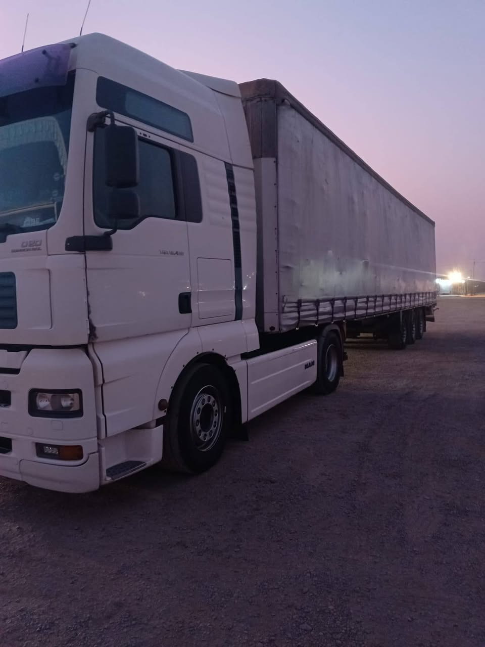 مان موديل (2006)فول مواصه فات تاخم تايه تازه حةجم مةكينه (430) عةرةبانةي (شمتس) دةنگير صاف بو زانياري زياتر پةيوةندي بكه ***********.
