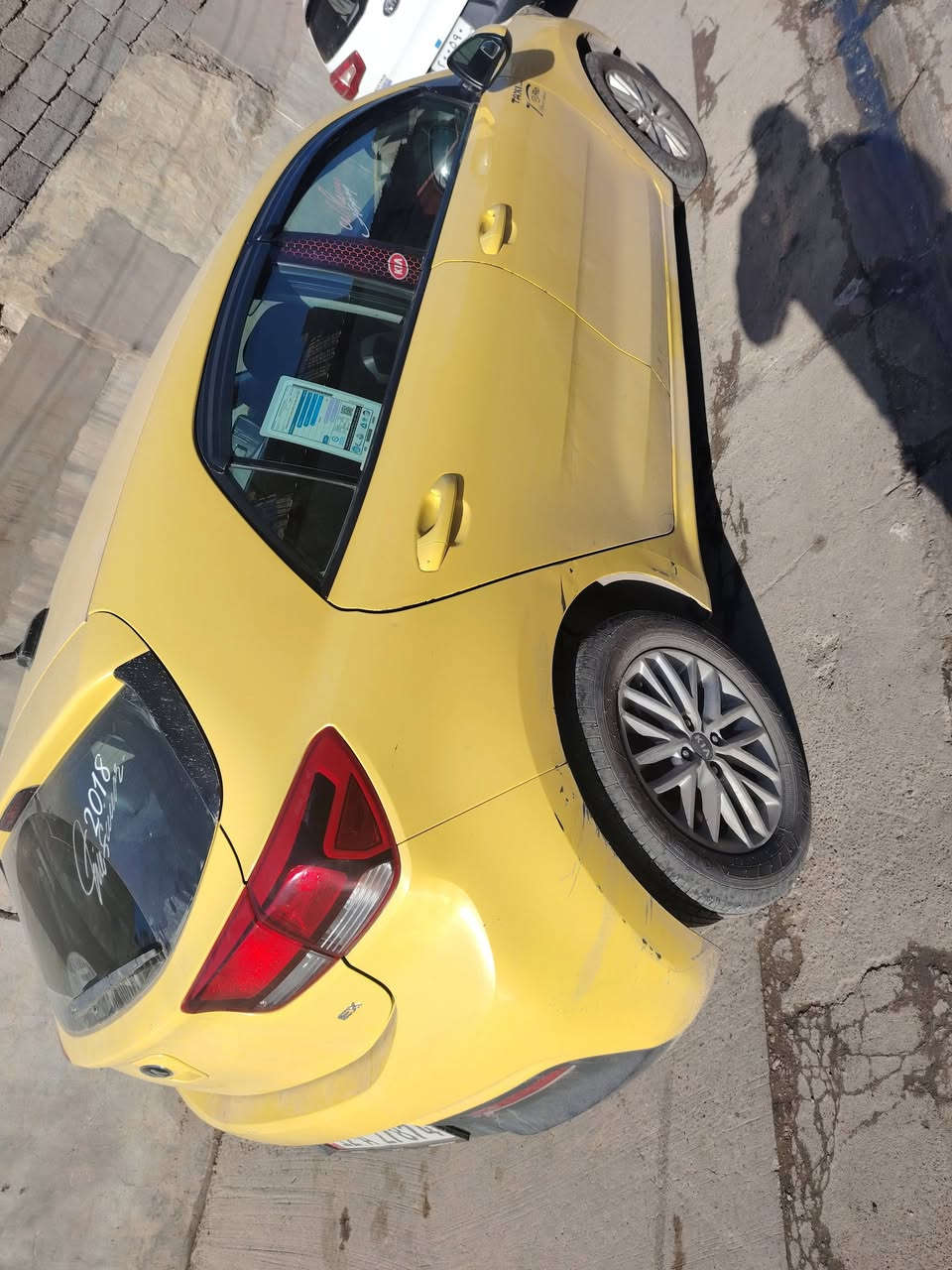 سلام عليكم كيا ريو موديل ٢٠١٨ جنطه جي داي محرك ١٦ كير شرط بيها كاربون بنزين هيها وغرامات صفر ضررها بجم بس بدون دواخل شرط مكان السيارة موصل حي التحرير السعر ١٢٠ ورقة بيها مجال هذا رقمي اسيا *********** او كورك ***********
