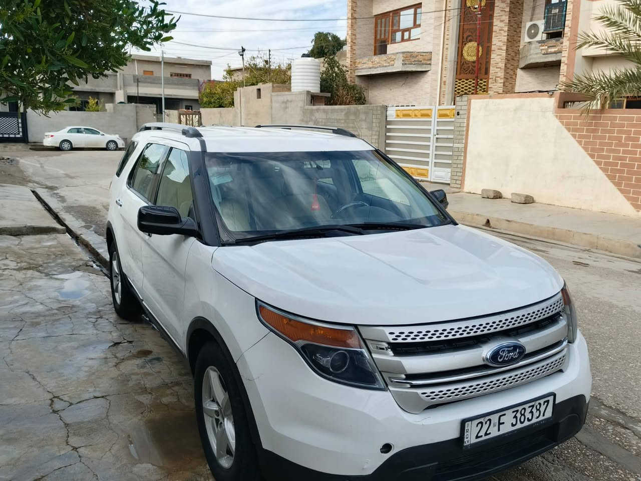 فورد اكسبلور موديل 2014 
كير محرك (6v) مامفتوح شرط سنوي رقم جديد بونيت جملغ صبغ بدون دواخل تبريد مركزية سونار موجود بل منشور تبريد مركزية(7) راكب نظام غاز مال شريكة سعر 142$ ورقه بي مجال بسيط رقم تلفون ***********
