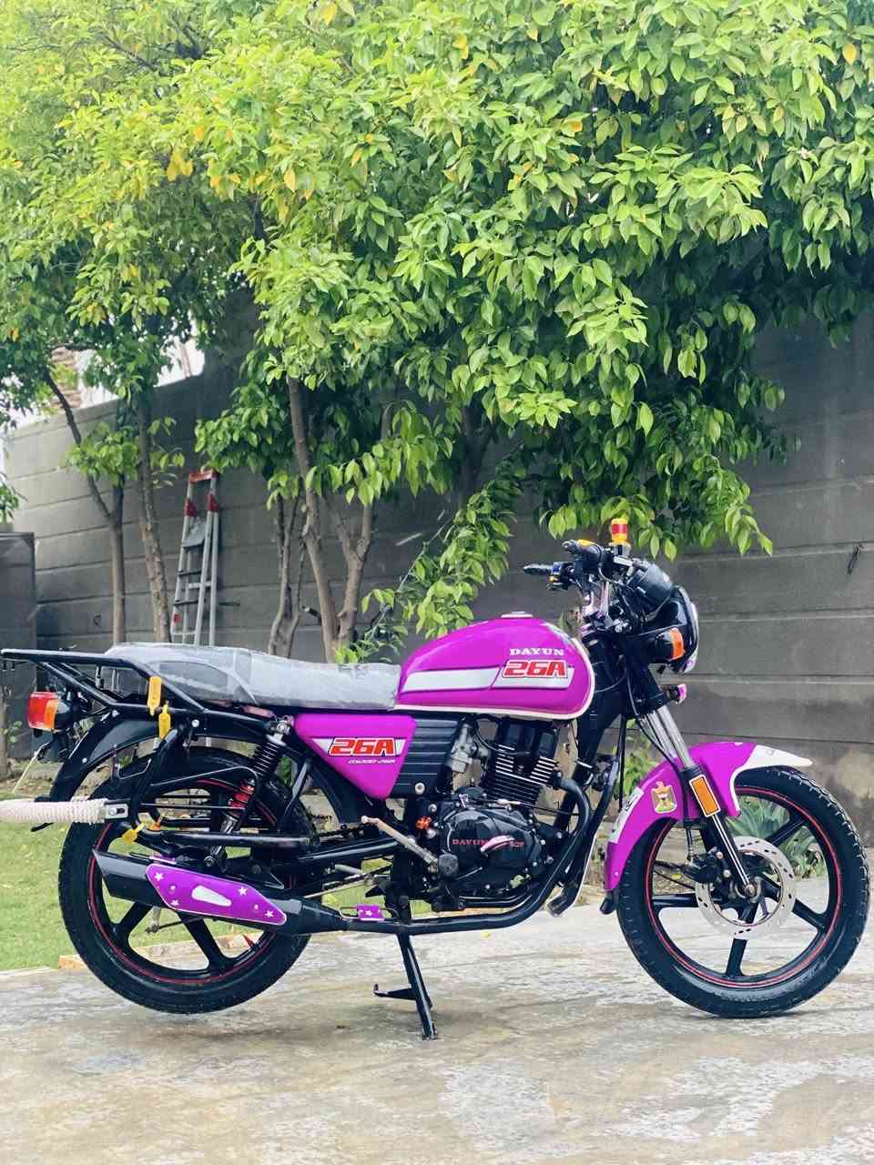 سلام عليكم دايون للبيع موديل ٢٢ اوراق محرك ٢٠٠  مكاني بابل عوفي مستعجل على بيعته السعر ١٣٥٠ بيه مجال قليل نقصه فقط صينيت الزنجيل. الاستفسار ***********
