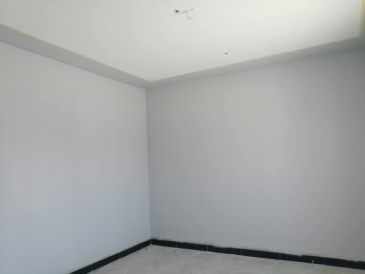 السلام عليكم... جزء بسيط من عملنا.. 
(صباغ) متفرغ حاليا نشتغل كافه ا نواع ال صبغ واجهيات والداخل وكذالك الحديد بنواعه (تزفيت) السطوح والماستك( والتابكوو) كامل تسليم  اسعار مناسبه وشغل نظيف وصور عملنه موجوده.. والرزق لجميع يارب
ومن الله التوفيق.. 
*********** اتصال وكذالك واتساب
ابو جنيد الطائي..
