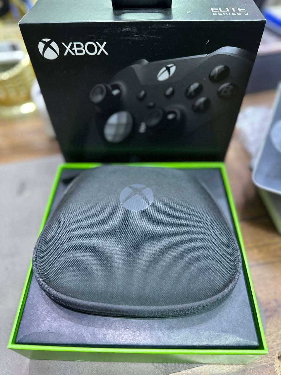 توفر لدينا جويستكات احترافي باله غير مستخدم داخل العراق اصلي اكس بوكس سيريز و X مع جلاتين هدية 🎁 من مكتب تخفيض السعر العاطفي الشطره شارع التربيه مقابل افران الزيتون *********** سعد الطائي للألكترونيات
