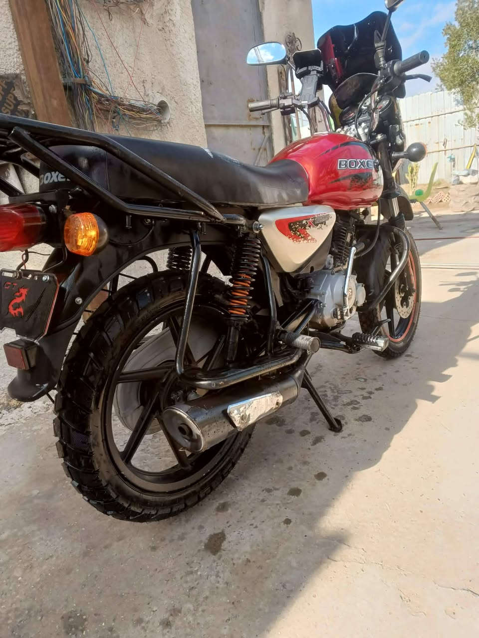 السلام عليكم دراجه بوكسر موديل ٢٣ بدون اوراق مكفوله من السرقه اوجديده سعرهه مليون او100 بغداد ابودشير  ***********
