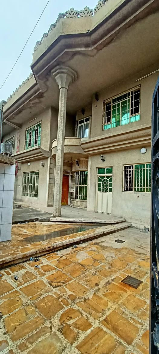 دار للايجار...
حي البكر سايدين جامع البديع ...
طابقين  الدار يصلح عيادات طبية -روضة - معهد تدريس الدار كبير  6 غرفة وهول2  واستقبال مشتملات2 ...
للاستفسار مراجعة مكتب المازن حي البكر شارع المنظمة قرب المركز 
او الاتصال على 📞☎️***********
