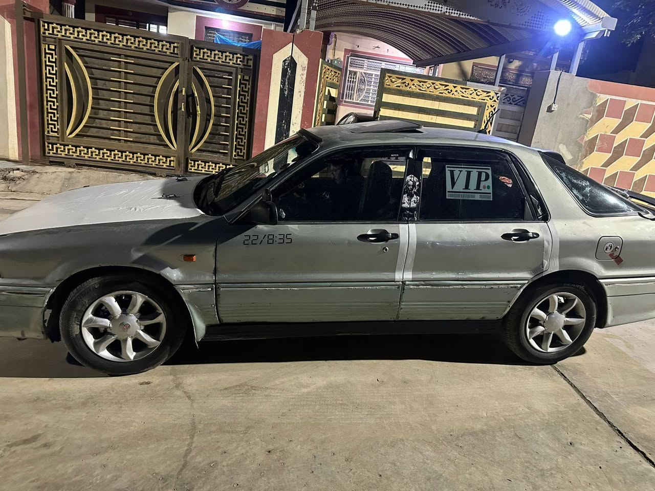 ميستبوشي كلنت موديل 1992 للبيع  تدفئة تبريد سنويه ل 30 كفالة محرك وكير داخل نظيف تريد تحويل او وكالة مابيها خياسات تخم تاير جديد
٤٥ وبيها مجال
***********
