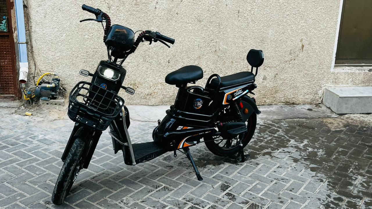 السلام عليكم 
دراجه شحن للبيع 
عطلهه سكليتر واكف وتحتاج تبديل تاير بنجر
السعر 125 وبيهه مجال بسيط
العنوان بغداد/مدينة الصدر


**إذا كنت صاحب هذا الإعلان وتريد حذفه لأي سبب، رجاءا أرسل رسالة إلى الدعم الفني**