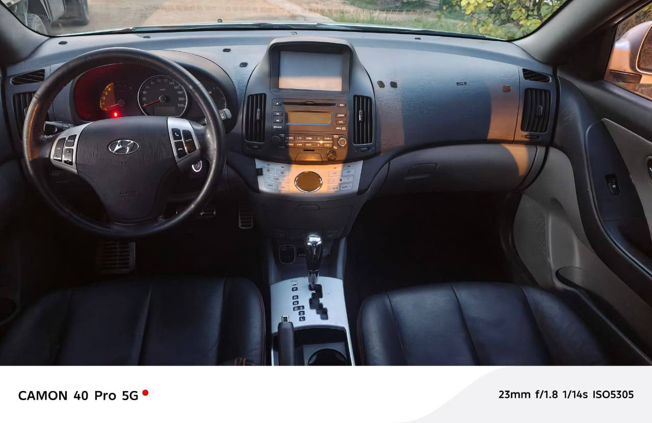 سلام عليكم.  افانتي ادوات
محرك 1600 دكشن عالي.

تدفئه نار.  تبريد ثلج 

محرك وكير شرط.

مري شفط

تخم تاير جديد

سياره جاهزه كلش مرتبه.

سعر 42.

***********
