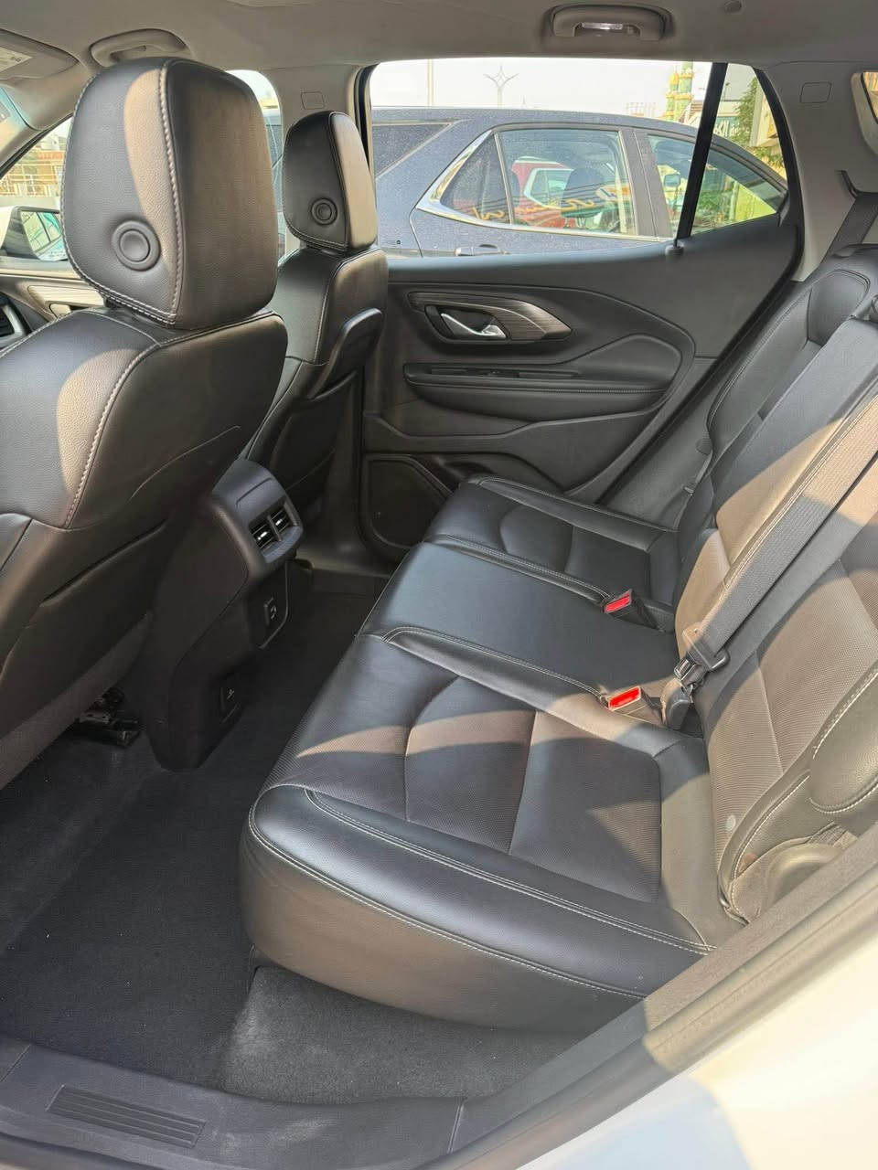 تيران

2022

رقم ميسان باسمي الرقم الجديد 

مكانها ميسان المجرالكبير 

بدون برغي نقص

تشغيل عن بعد

جنطة كهرباء ورجل

بجم دينالي محدث شباك ودعامية

بجم زنون بلاد

ويل كروم

سبايدرات ع القمارة

كشافات امامية

داخل جلد اسود

تدفئه كشنات

كشنين كهرباء

كشن ميموري

شاشة اكبر حجم

كاميرا خلفية دوارة

تبريد شاشة

تبريد قطعتين

تحديد مسار

اوتو ستوب

رادار امامي

فور ويل

داخل صاج

السعر 175 وبيها مجال بسيط

للاستفسار ***********

*********** المجر الكعبي, ميسان
