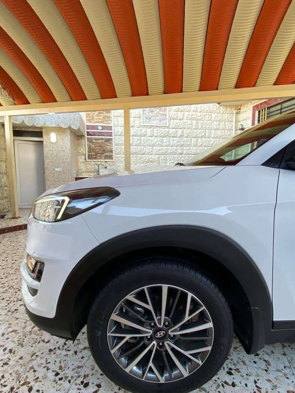 آللهم صلي على محمد وال محمد
السلام عليكم 
توكسان 2019
كوري الاصلي شركه كلصاد ماشيه 80محرك 200دوش 
رقم  سليمانيه سنويه مجدد 2030 بسمي تحويل شوكت ميعجبك 
سياره مكفولا من صبغ وتبديل وبأرد حته الدعاميات سونار جديد 
بالمنشور مواصفات 1/1عدا بانوراما 
تشغيل بصمة بيبان بصمة 
كشن جلد شحن لاسلكي تبريد داخل الچكمچه 3وضعيات قياده 
نورمل/سبورت/ايكو
شاشه يدعم كاربو بلاي 
اريل نفكيشن بگ لايت شمعه لد امامي ويل19يدات نيكل ترحيب بيبان +ترحيب مري +بصمتين مع السيارة اسبير وضع شركه مانازل العده والغراض كله وياه دواخل بيبان ودوسات مغلف ببي ايف حماي تخم تايرت جديد صدر 2 وضع شركه اترايك   صفر  مانازل بردا داخل صندوق 📦 
مكان السيآره كركوك قضاء داقوق 
السعر203بيها مجال قليل***********
