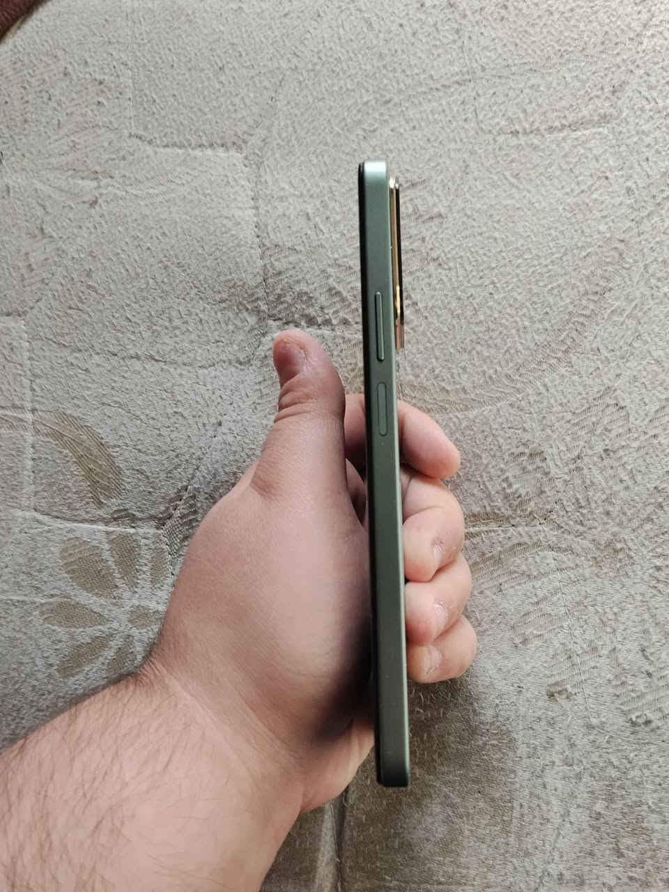 السلام عليكم...
جهاز هونر اكس 7 سي للبيع لون زيتوني ذاكرة 256 و العشوائية 8+8=16

الجهاز مواصفاته معالج سناب دراگون 685
بطارية 6000 ملي امپير يطول وياك حسب استخدامك
و الكاميرا الخلفية 108 ميگا بكسل +2 ميگا بكسل و الامامية 8ميگا بكسل
و الشاشة 6.77 بوصة بها ثقب (الكاميرا)
اندرويد 14 او Magic OS 8
يجي وية الجهاز ملحقات كاملة و يجي گڤرين هدية وية الجهاز
و السعر 180 الف و بي مجال حگ الجية اذا مكانك قريب و اذا بعيد عندي توصيل و التوصيل 5 الاف دينار بغداد و محافظات


**إذا كنت صاحب هذا الإعلان وتريد حذفه لأي سبب، رجاءا أرسل رسالة إلى الدعم الفني**