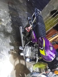 يراني 25 ضاغط وزنجيل لدراجة حلوة ونضيفة وراق كاملة عارضهة 850لشراي يتص...