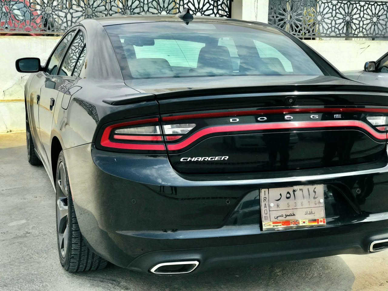 السلام عليكم دوج جارجر موديل 19 SXT PLUS
تو ويل 
محرك 3600 
بصمه 
رادار بلمري 
تشغيل عن بعد 
كراسي كهربائية 
حساسات خلفي كامره دواره 
السياره جديده ستعمال شخصي 
رقم بغداد نكليزي باسمي 
السعر 235 
مكان السياره بابل شارع 80
***********
***********
اخوان اني مكلف بل نشر
سياره كفاله عامه
