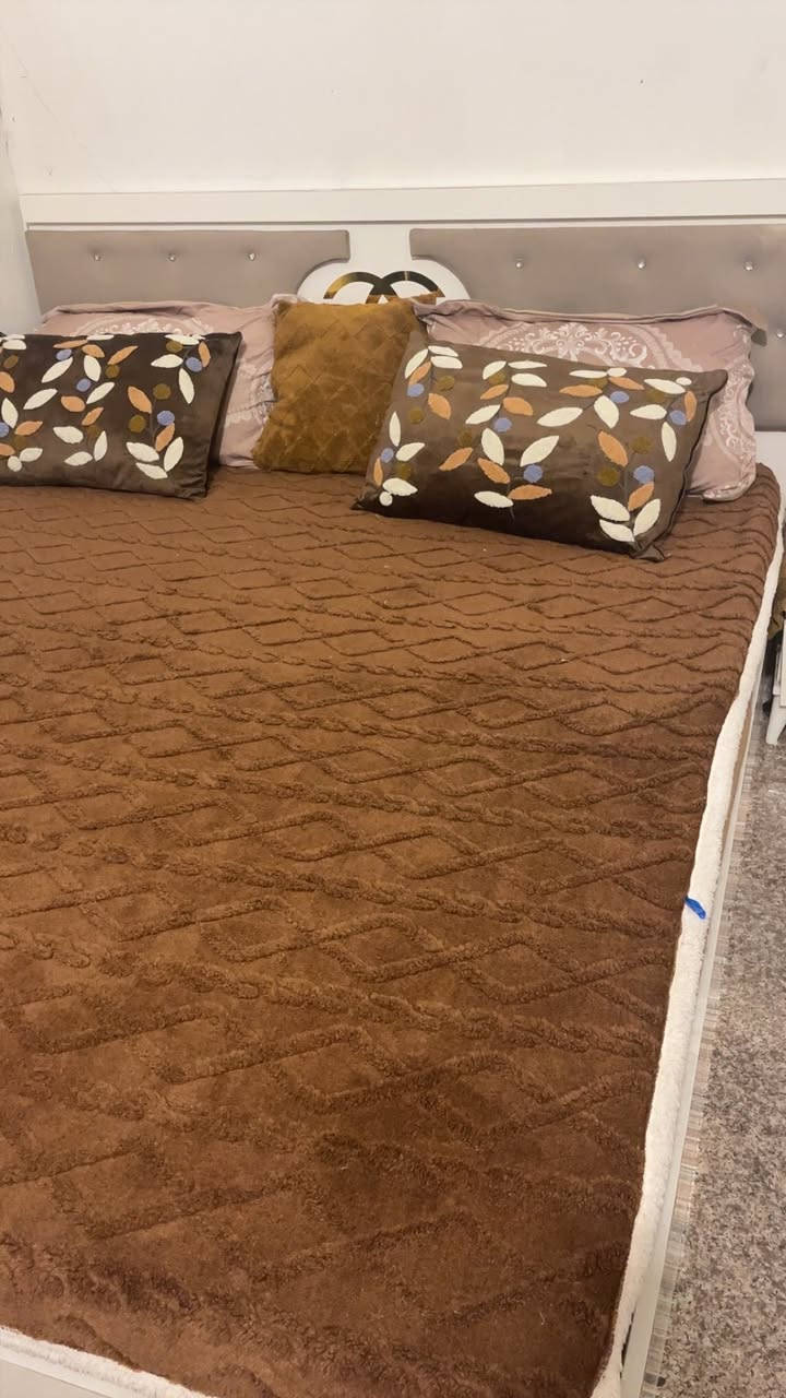 غرفة نوم للبيع نضافه 95‎%‎
السعر350 العنوان البلديات 5قطع


**إذا كنت صاحب هذا الإعلان وتريد حذفه لأي سبب، رجاءا أرسل رسالة إلى الدعم الفني**