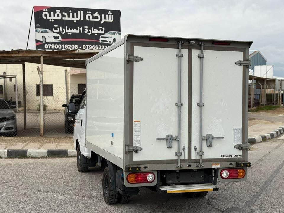 🇰🇷2023 HYUNDAI PORTER 🇰🇷
سعة المحرك:- L 3000 مسكر 
اللون:-ابيض(مميز)
المسافة المقطوعة:- KM 110٫445
الموديل:-2023
الإضافات 🚙
…………….
…………………..
*شاشه كامره 
*كراسي جلد بيج واسود
*تحكم مسجل 
*سويج 
* ⁠كراسي عاديه 
* تبريد + تسخين مقاعد السائق 
*تسخين مقود
دبل كمبريسر 
تبريد + تجميد 
    

🚙🚙للاستفسار / 📞***********📞🚙🚙

🚑رقم بغداد 🚑 بغداد, العراق
