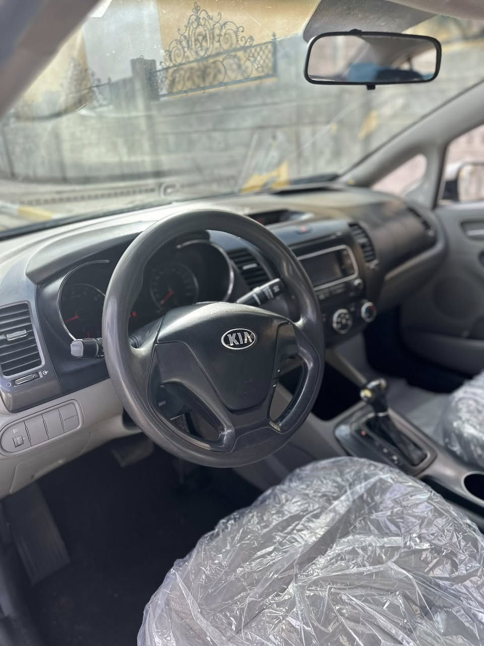 السلام عليكم
كيا سيراتو 2014 للبيع 
حادث السيارة موضح بالسونار 
السعر 96
لاستفسار اتصال على ***********

