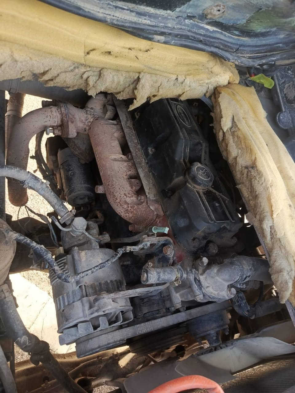 سلام عليكم كيا بنكو ثري موديل 2005 للبيع مكينه وكير 2700 السياره تتواجد كربلاء الحولي سيد جوده بيع مراوس  بسياره صغيره مكلف بالنشر الاتصال علئ صاحب السياره.    الرقم   ***********.       ***********.
