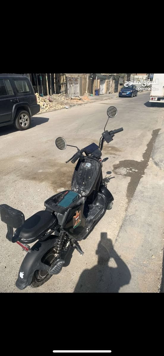 السلام عليكم 
دراجه شحن للبيع حجم 16 الدراجه بيها 4بطاريات 12v استاند جانبي واستاند وسطي اشاره يمنه يسره 3سرع سرعة 50 السعر 225وبيها مجال الدراجه استعمال سنة فقط مكاني بغداد حي العامل


**إذا كنت صاحب هذا الإعلان وتريد حذفه لأي سبب، رجاءا أرسل رسالة إلى الدعم الفني**