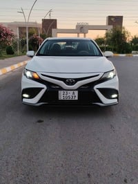كامري SE • ٢٠٢٣ • ماشي ٦٠ الف