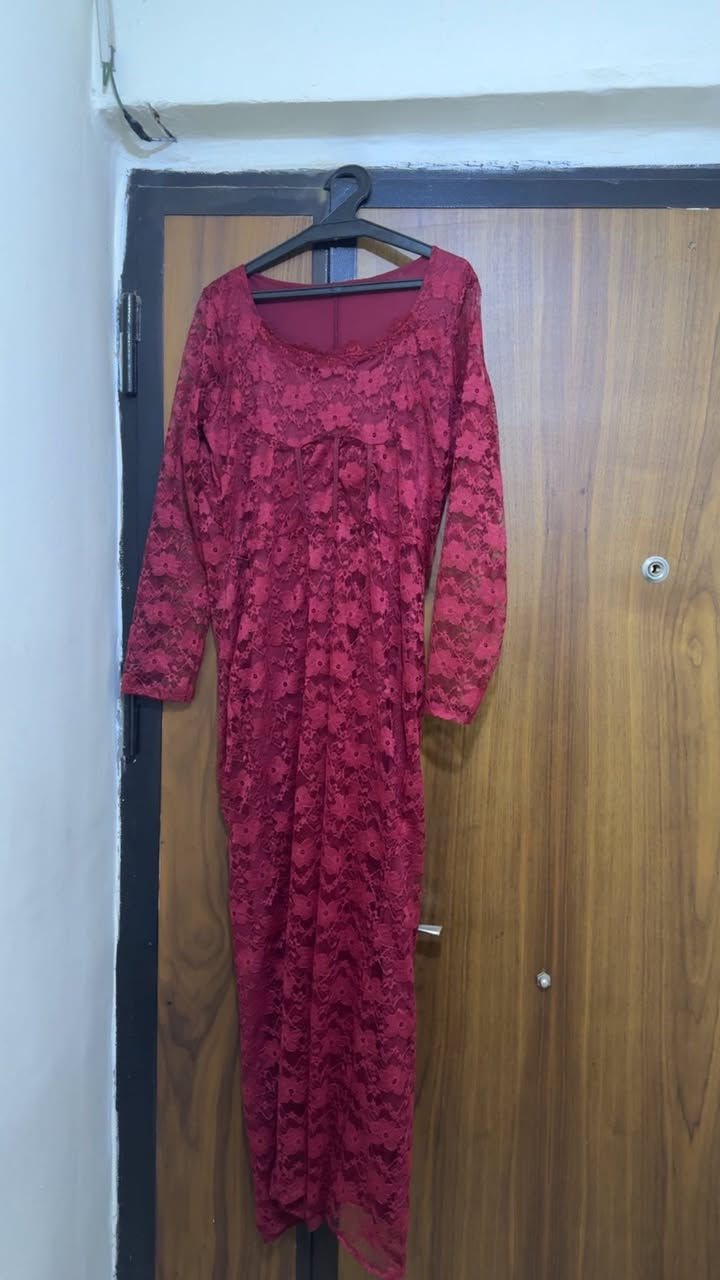 مرحباً بنات ، عندي ذولي الفساتين اريد ابيعهم
الاخضر 15 الف يلبس لحد وزن 75 او 80 
الدانتيل اخذتة بـ35 اريدة  15 يلبس لحد وزن 75 ( مملبوس جديد من ايد المندوب للكنتور ) 
و الماروني 15 الف يلبس لحد وزن 80 
وكلهم يخبلون ع الجسم ياخذون قالب


**إذا كنت صاحب هذا الإعلان وتريد حذفه لأي سبب، رجاءا أرسل رسالة إلى الدعم الفني**