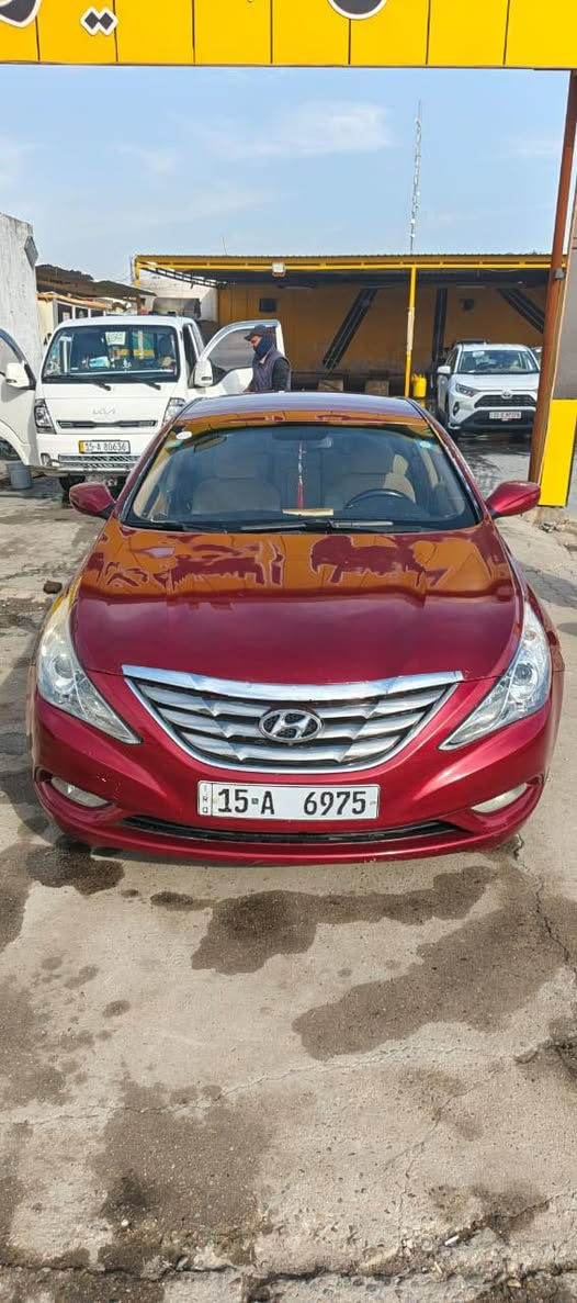 السلام عليكم سوناتا 2011 ،
 السياره نضيفه خير من الله ضررها بنيد وجاملغ فقط كير محرك حداديه كلها جاهزه وماناقصها ايشيء 
العنوان : الرمادي 📍
للأستفسار: ***********
