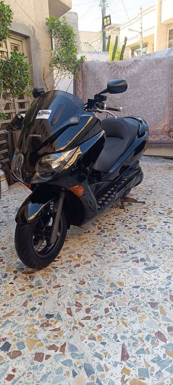 #تـــحفــه_فــنـيـه #رمبه_وكاله
ياالله فورزه MF صفر 10 فول مواصفات   جديده لوك نظافه 💯 بل 💯 اسود ملكي فول  المواصفات  

7 كير 4 تحويلات 

مسجل راديو 📻 بلاد 

نظام سبورت +اوتمواتيك 

تحكم ستيرن

اوكس موبايل 📱  

بصمه +سويج طوارئ 

دوسات جكر بلاد 

سايد بريك +ستاند حساس 

كتلوك الشركه +عدة الشركه 

المسافه المقطوعه 25 الف  حقيقي 

الدراجه بحالة الوكاله الجناي يتصل  ويدلل مكاني بغداد الغزاليه رقم 📱 *********** 

ملاحظه توصيل محافظات موجود الشماليه والجنوبيه اخوكم حسام فورزه 🇮🇶
