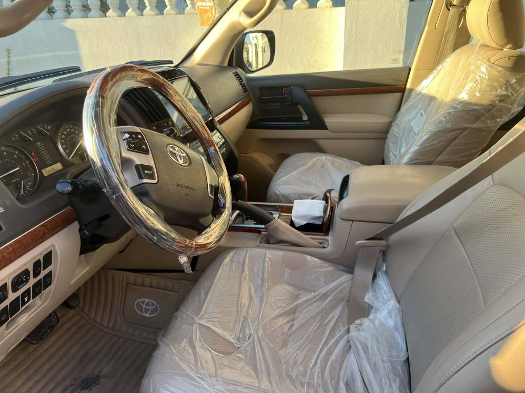 Landcruser GXR قەپات مواسفات 2013
توندوتۆڵی و گێڕومەکینەو ... بەشەرت نەکراوەتەوە و سەوتی گوجوپیمیشی نیە.
158000حەقیقی ڕۆیشتووە
چەمەلەغی لای سەکن بۆیاخە لەگەڵ پەڵەیەک دەرگای سەکن ڕەسم سۆنارەکەشم داناوە
سەنەوی تا 2028
سعری 355گەڵاو معامەلە
ناونیشان‌‌/ چوارقوڕنە
***********/*********** رانية, السليمانية
